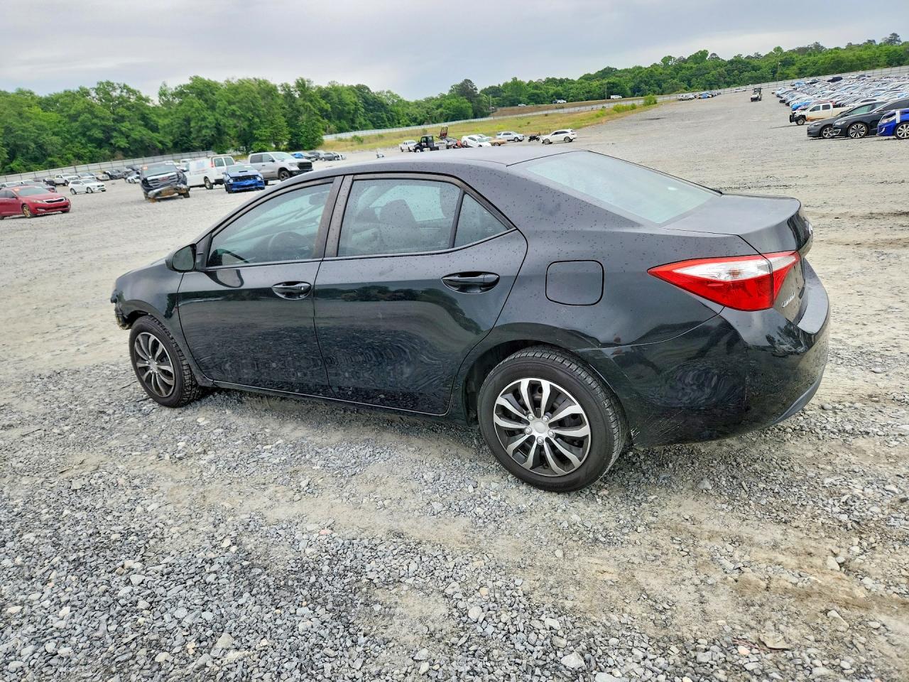 2014 TOYOTA COROLLA LE photo 2