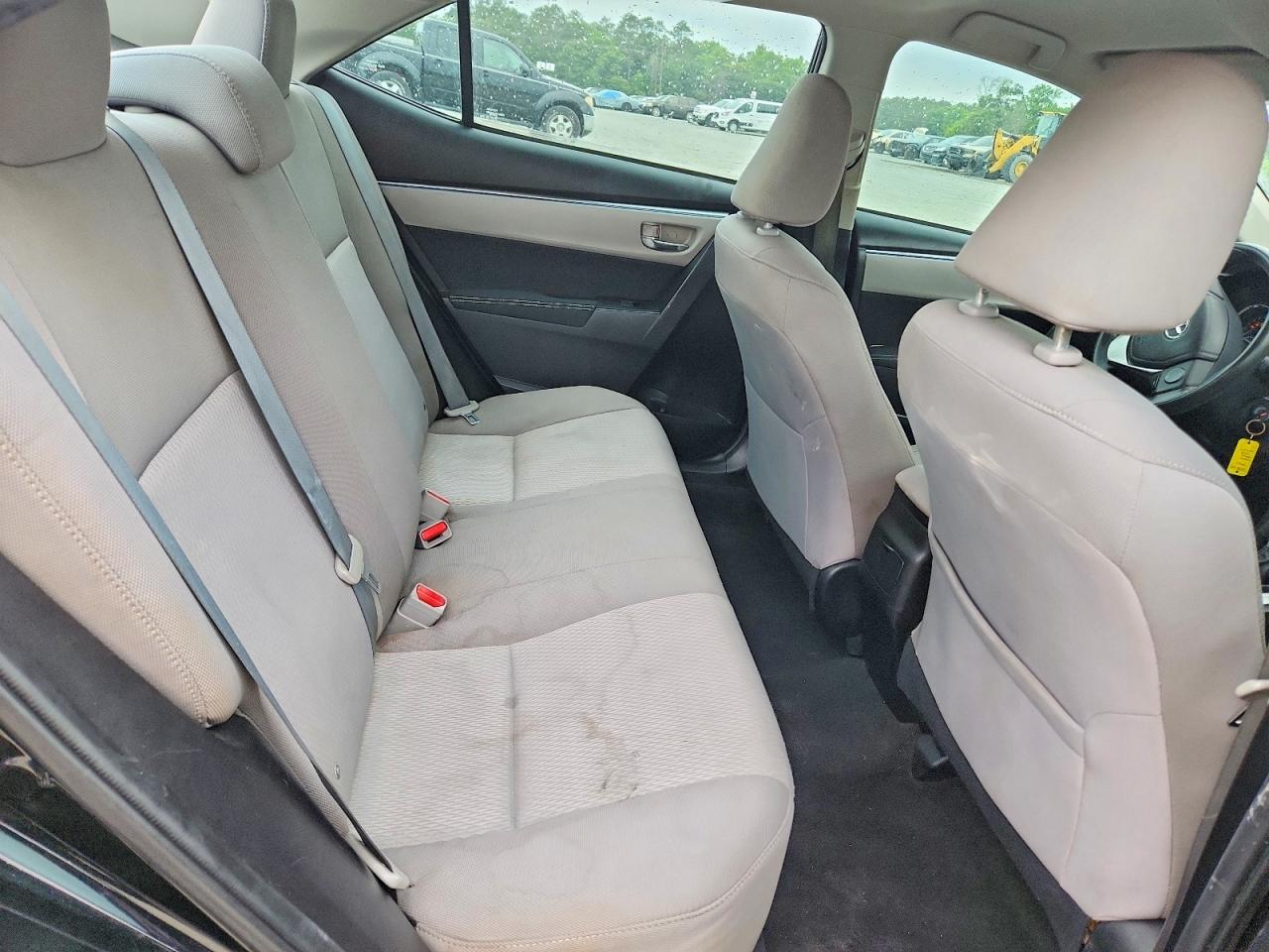 2014 TOYOTA COROLLA LE photo 10