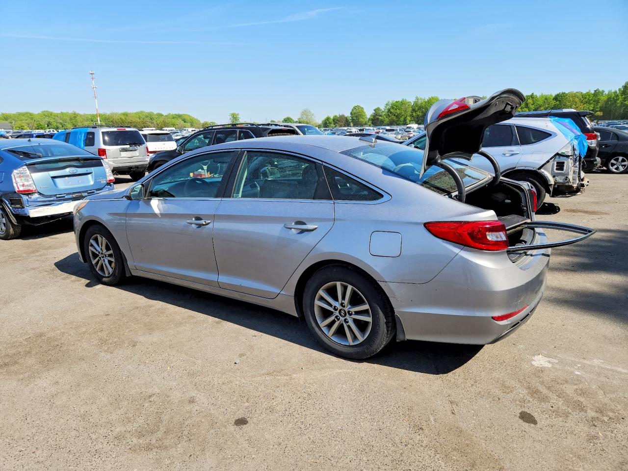 2015 HYUNDAI SONATA SE photo 3