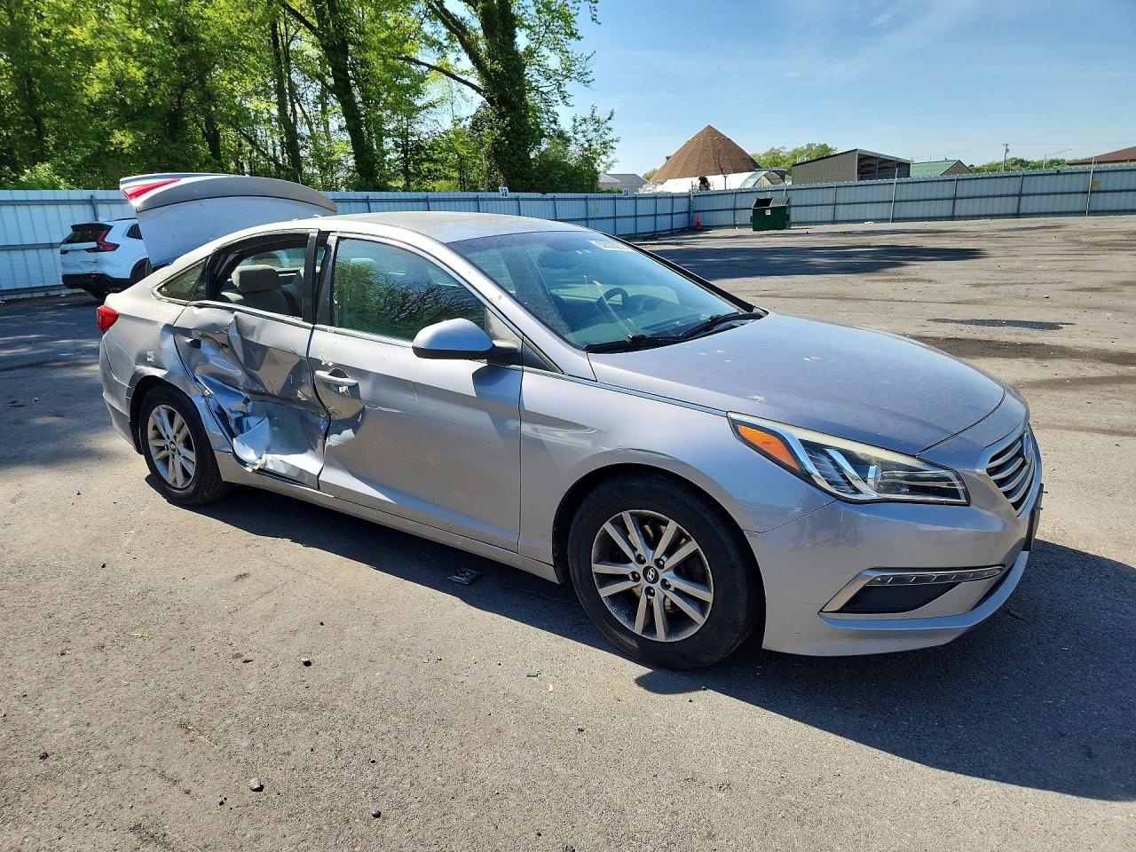 2015 HYUNDAI SONATA SE photo 7