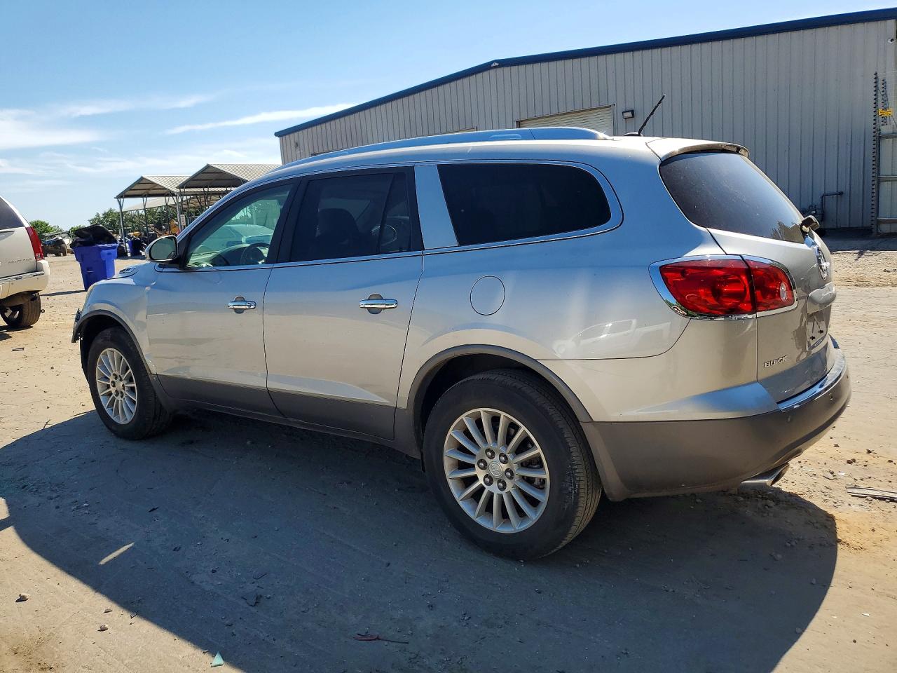 2008 BUICK ENCLAVE CXL photo 2