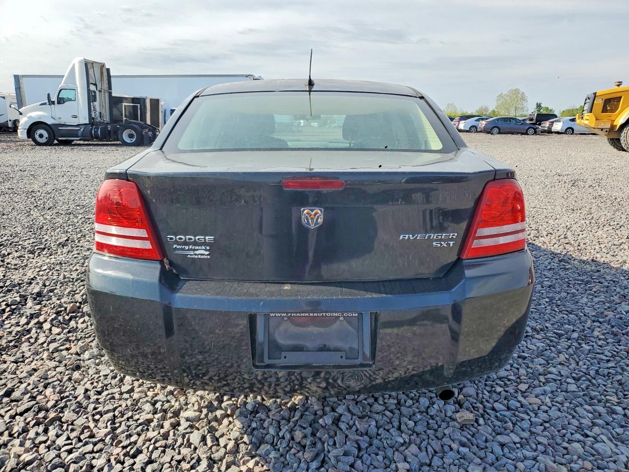 2010 DODGE AVENGER SXT photo 16