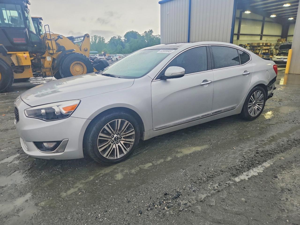 2016 KIA CADENZA