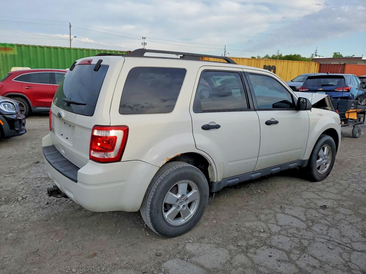 2011 FORD ESCAPE XLT photo 7