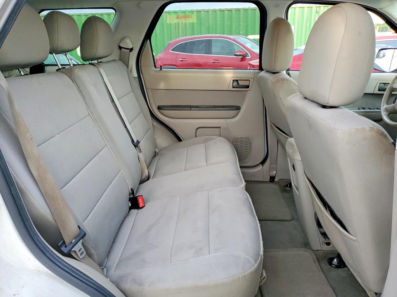 2011 FORD ESCAPE XLT photo 31