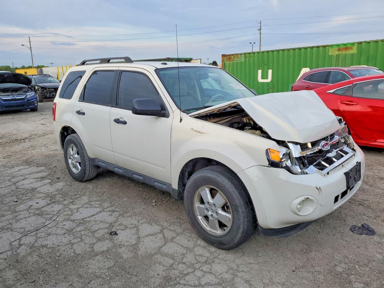 2011 FORD ESCAPE XLT photo 10