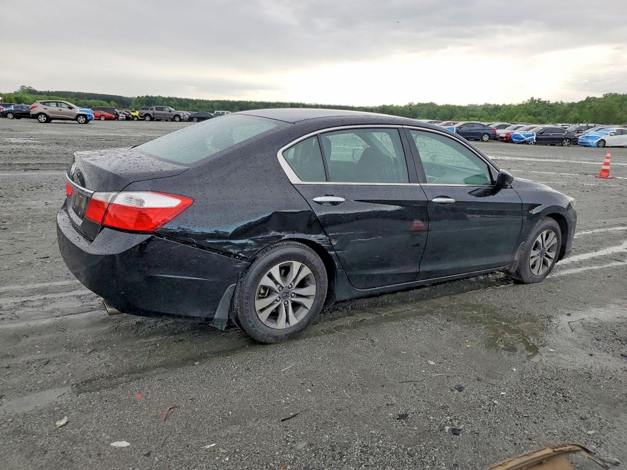 2013 HONDA ACCORD LX photo 5