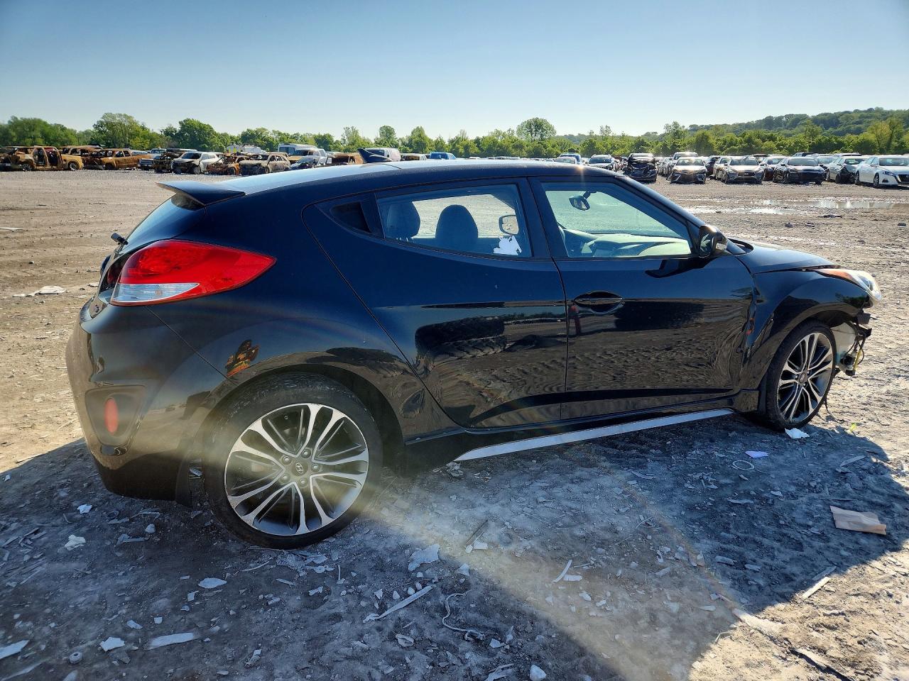2016 HYUNDAI VELOSTER TURBO photo 5