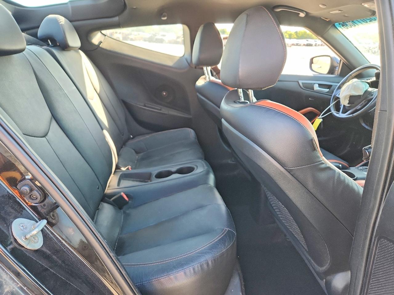2016 HYUNDAI VELOSTER TURBO photo 19