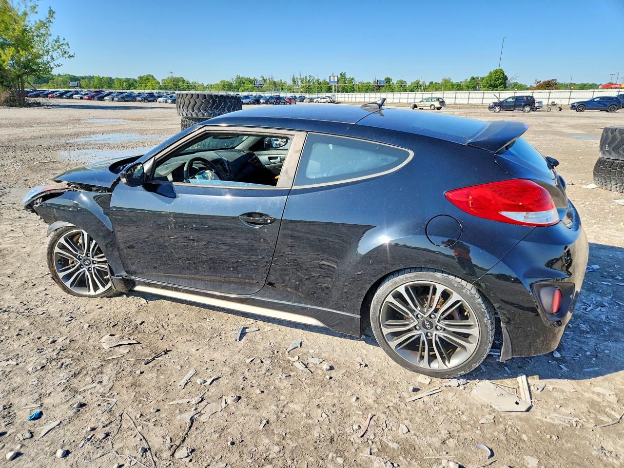 2016 HYUNDAI VELOSTER TURBO photo 3