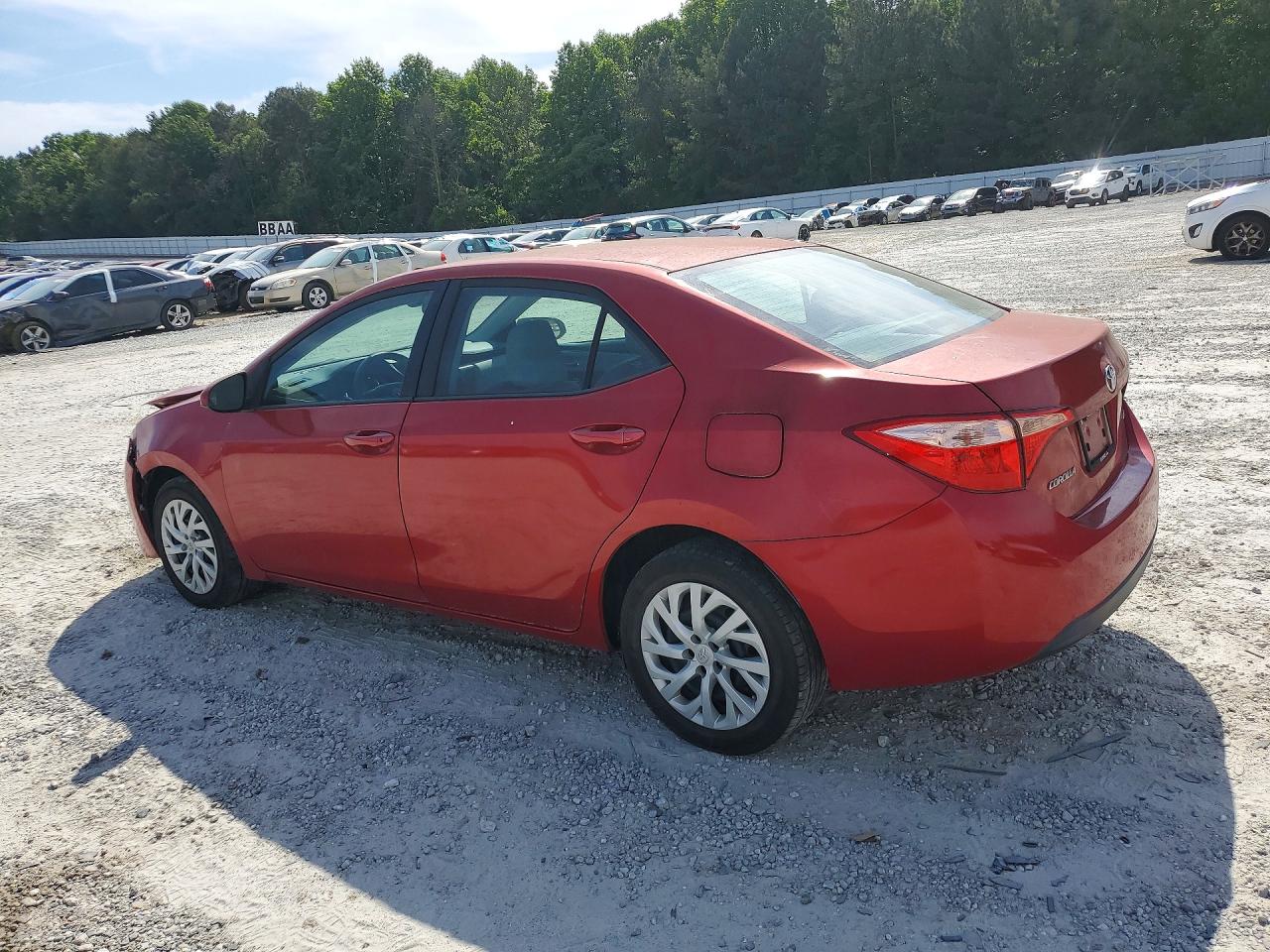 2018 TOYOTA COROLLA LE photo 4