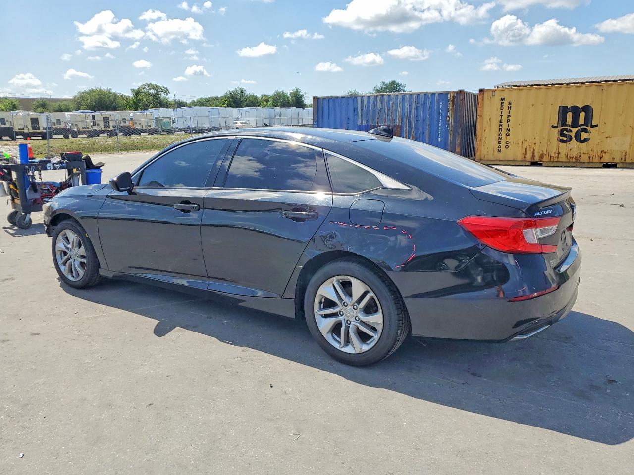 2018 HONDA ACCORD LX photo 5