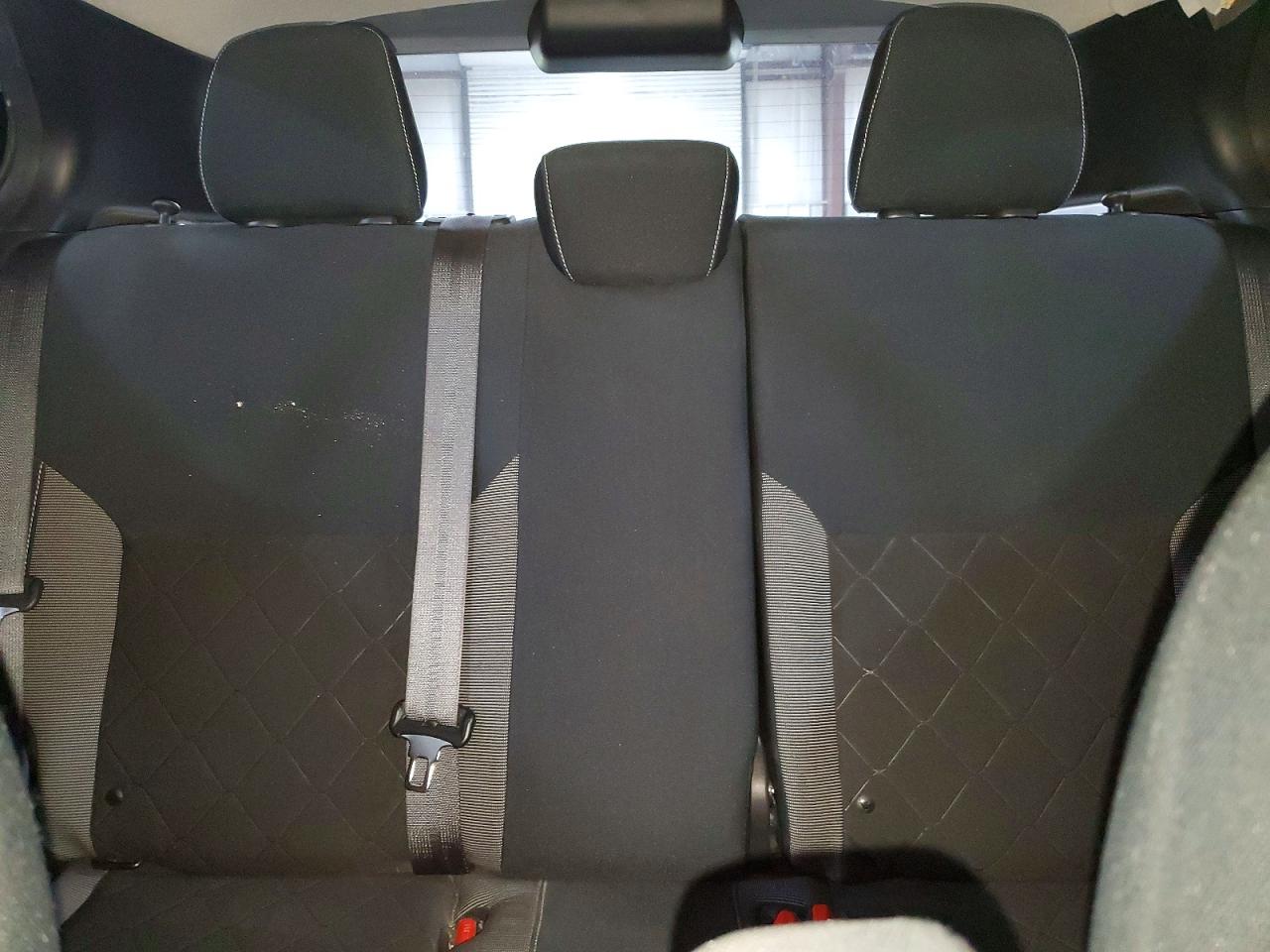 2019 NISSAN KICKS S photo 19