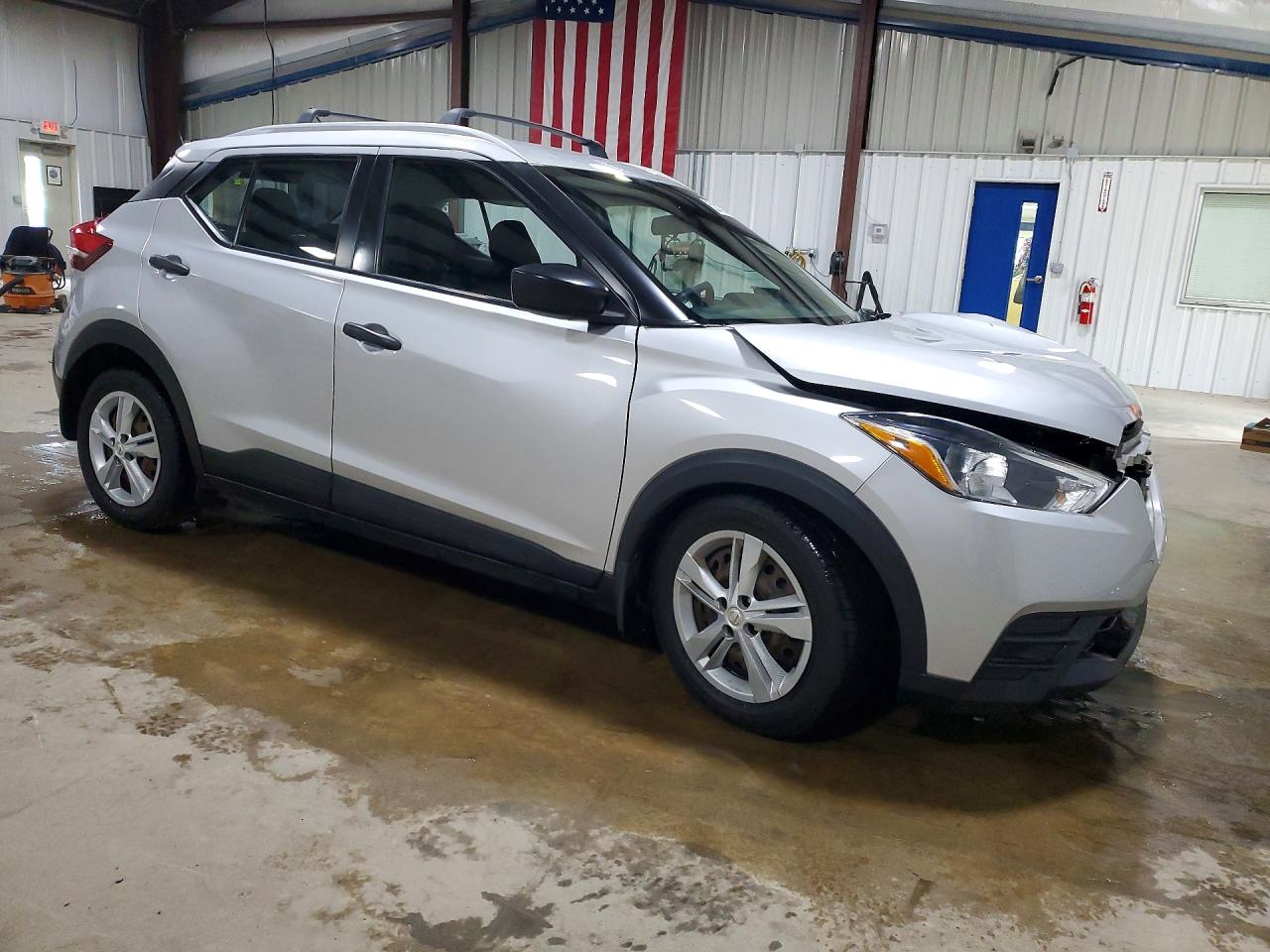 2019 NISSAN KICKS S photo 7