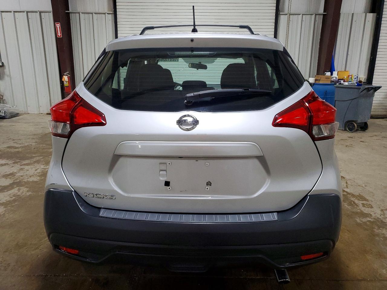 2019 NISSAN KICKS S photo 11