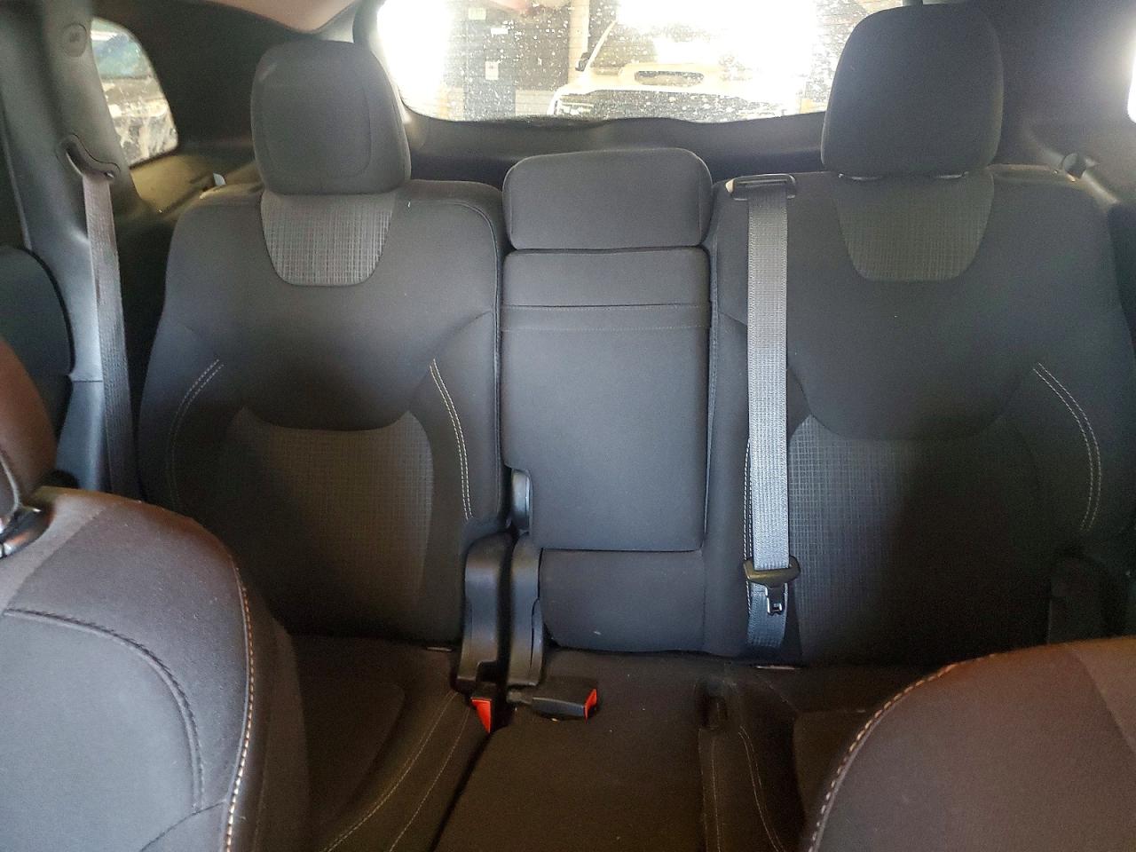 2016 JEEP CHEROKEE LATITUDE photo 28