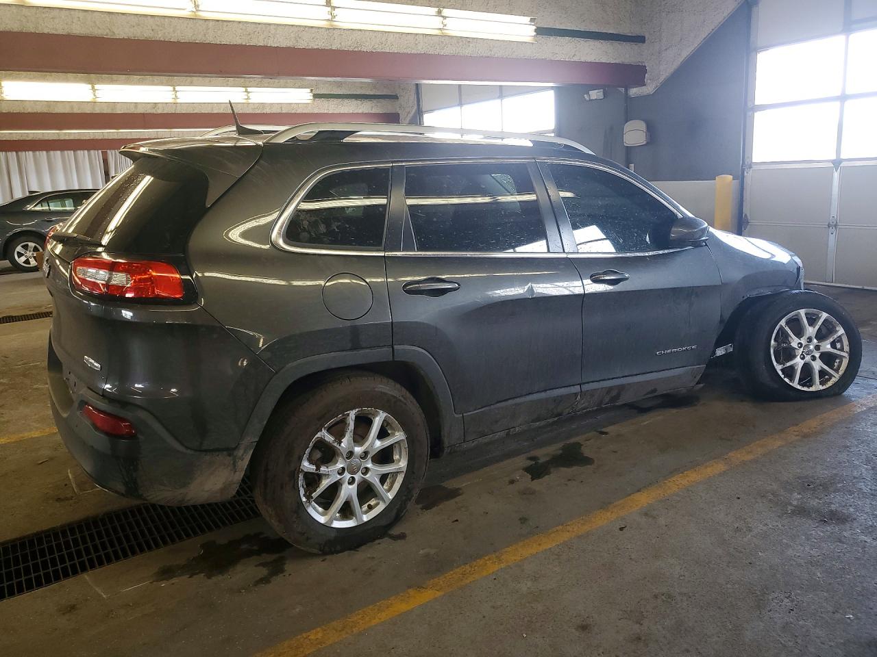 2016 JEEP CHEROKEE LATITUDE photo 7