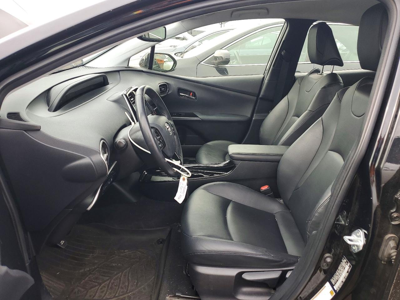 2019 TOYOTA PRIUS XLE AWD-E photo 19