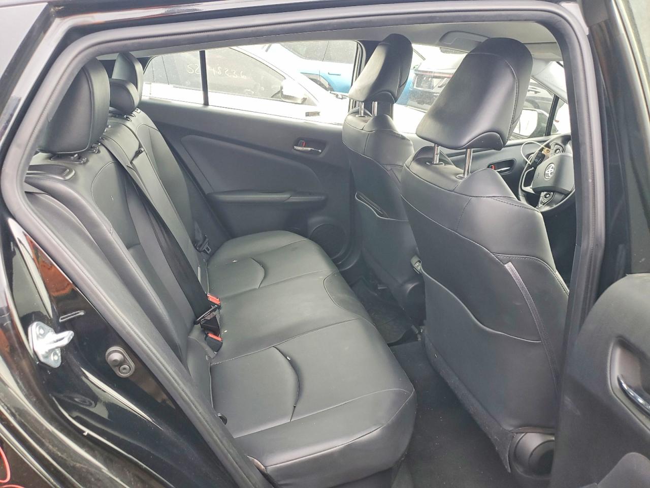 2019 TOYOTA PRIUS XLE AWD-E photo 28
