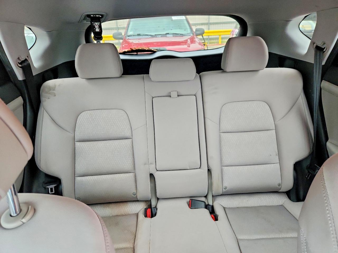 2016 HYUNDAI TUCSON SPORT photo 19
