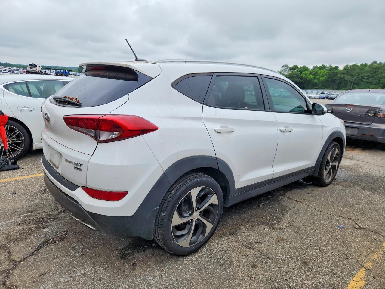 2016 HYUNDAI TUCSON SPORT photo 5