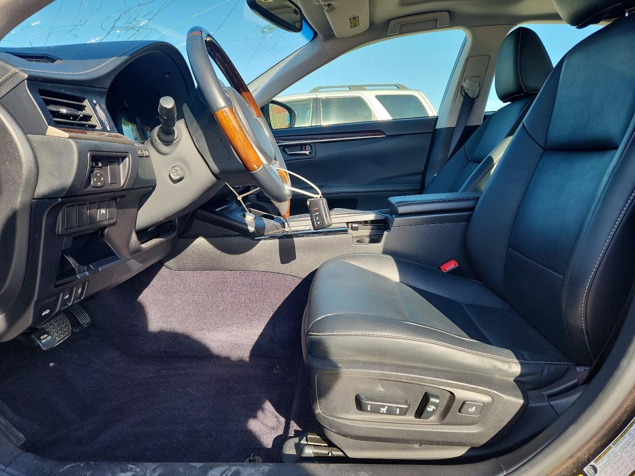 2013 LEXUS ES 350 photo 7