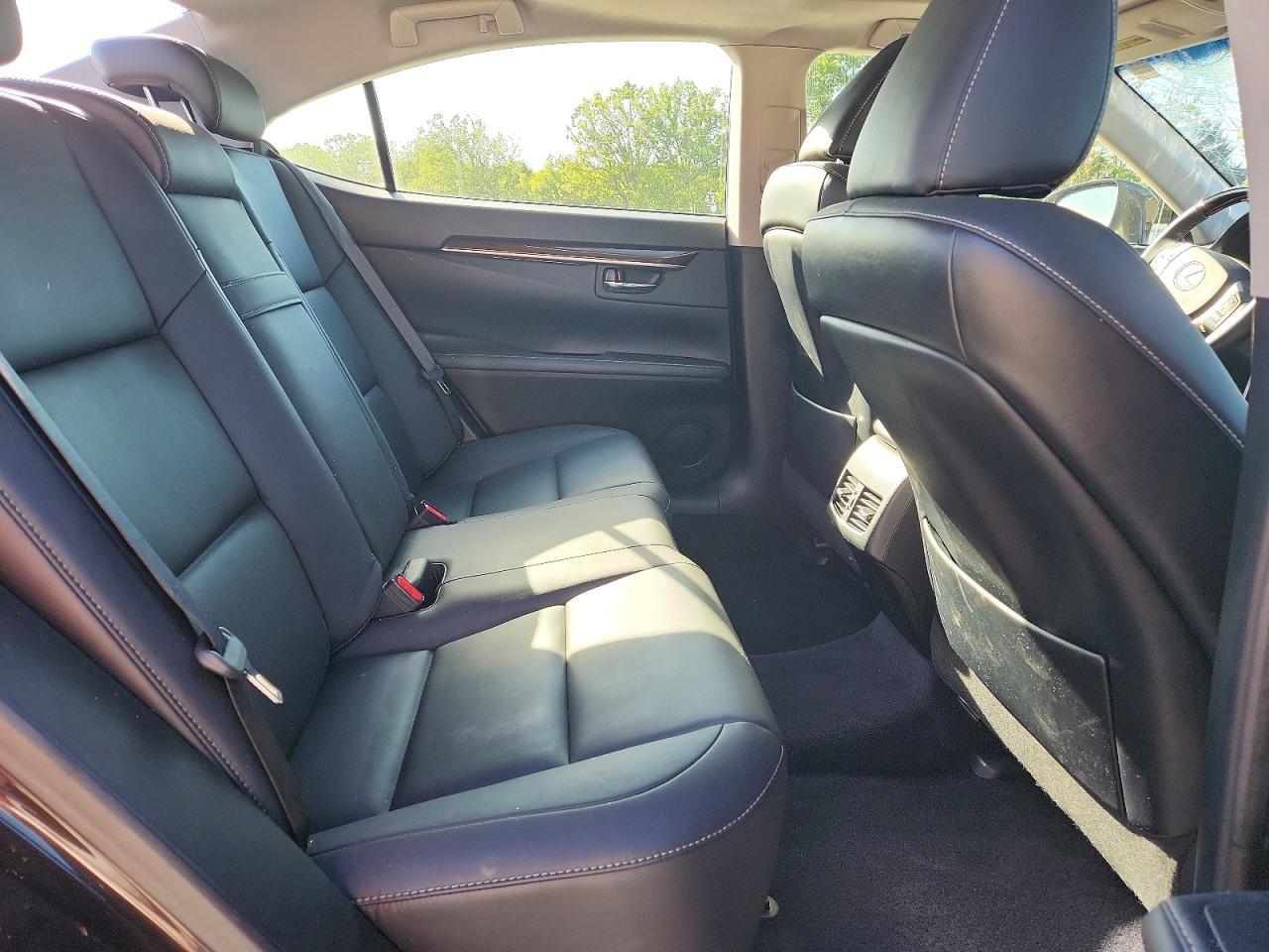 2013 LEXUS ES 350 photo 10