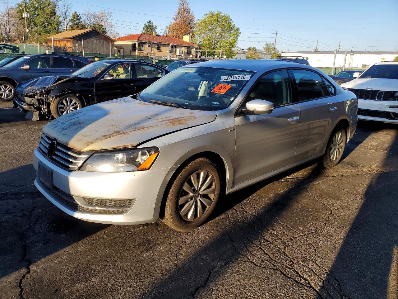 2015 VOLKSWAGEN PASSAT