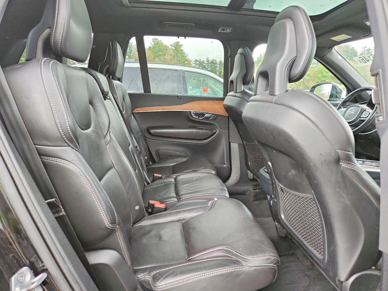 2017 VOLVO XC90 T6 photo 21