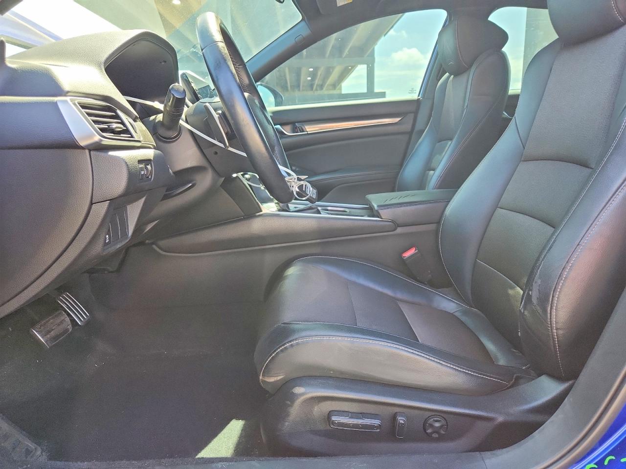 2018 HONDA ACCORD SPORT photo 13