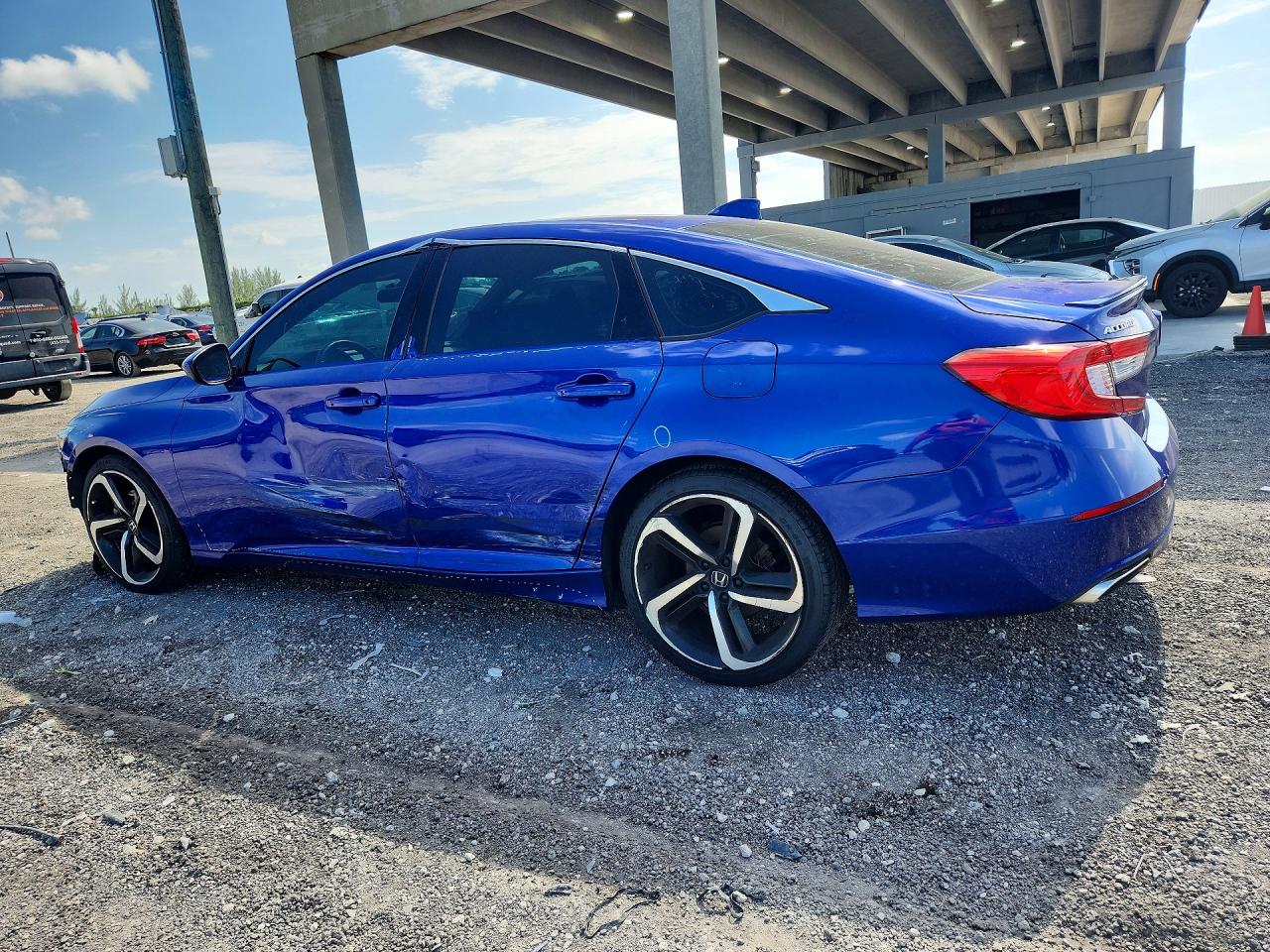 2018 HONDA ACCORD SPORT photo 3
