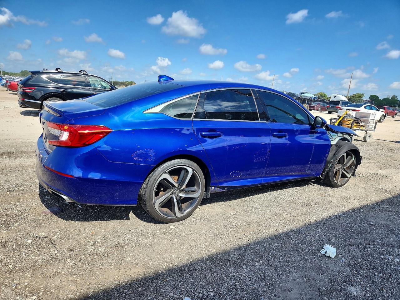 2018 HONDA ACCORD SPORT photo 5