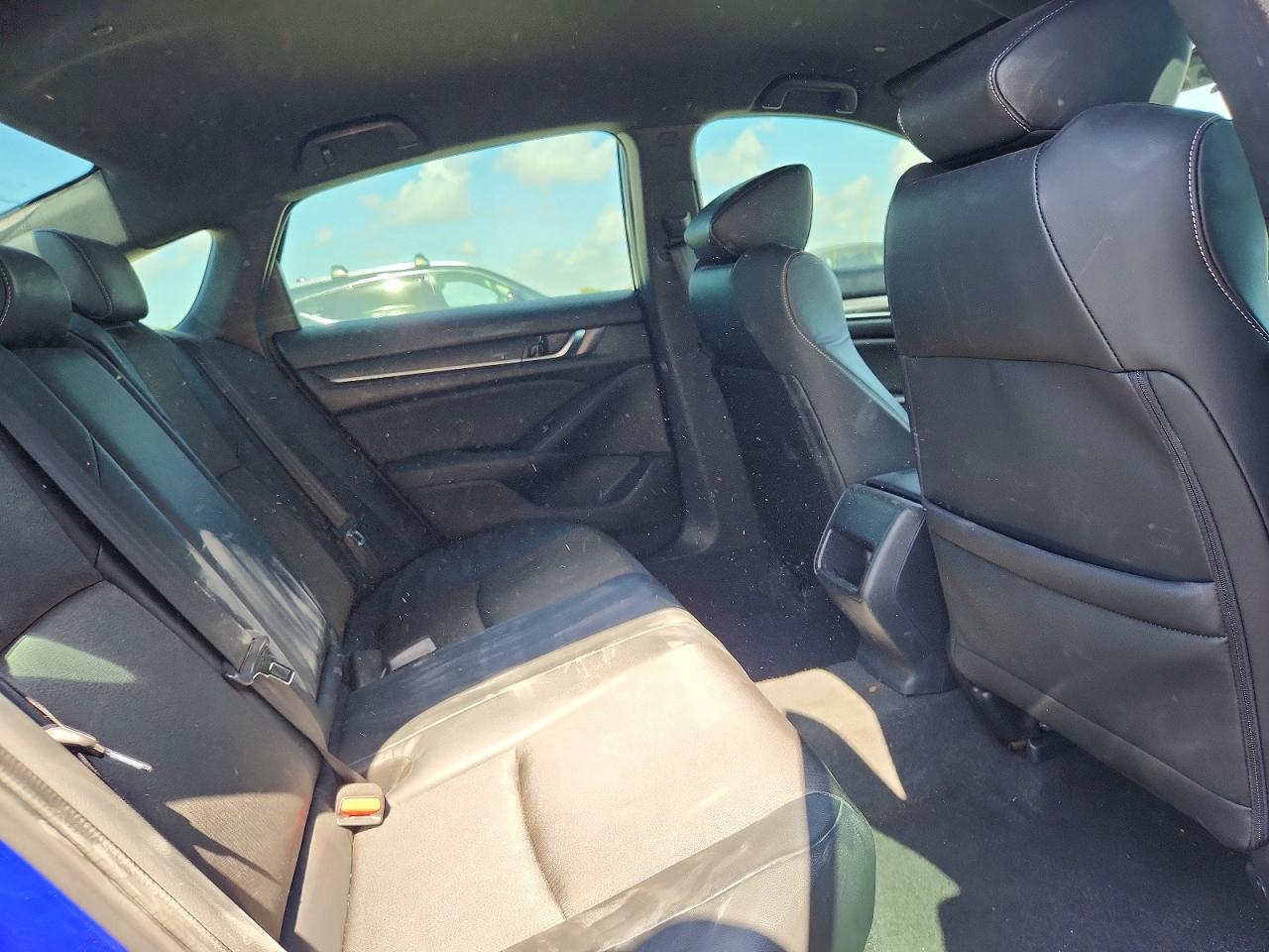 2018 HONDA ACCORD SPORT photo 19