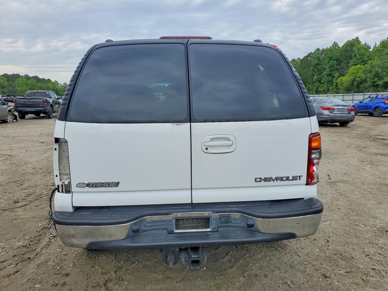 2003 CHEVROLET TAHOE photo 11