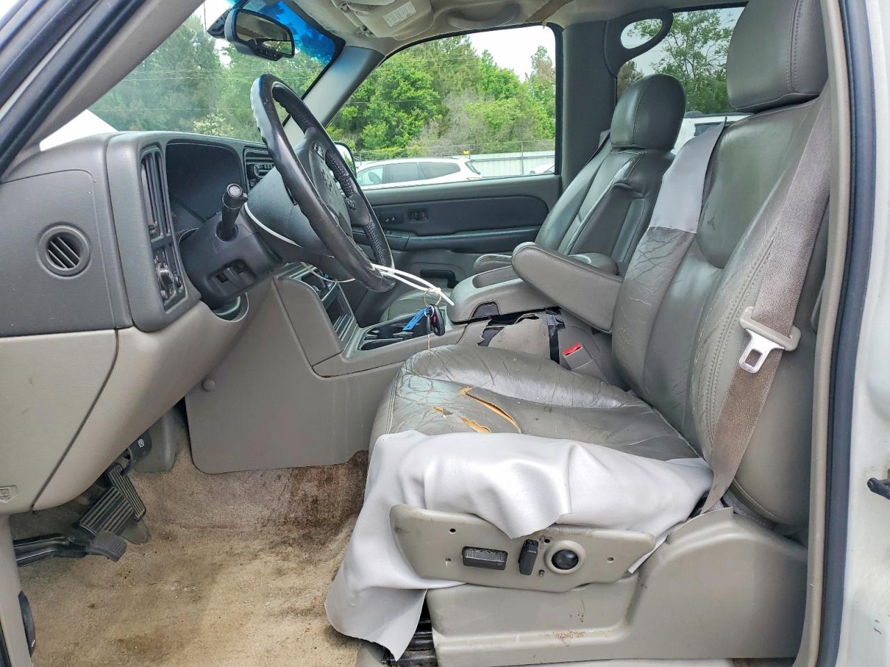 2003 CHEVROLET TAHOE photo 13