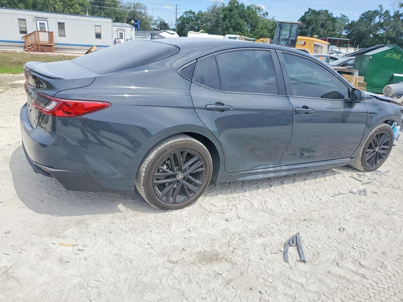 2025 TOYOTA CAMRY SE photo 5