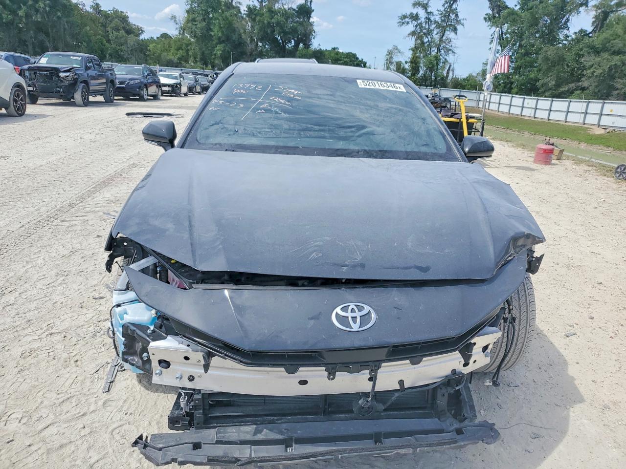 2025 TOYOTA CAMRY SE photo 9