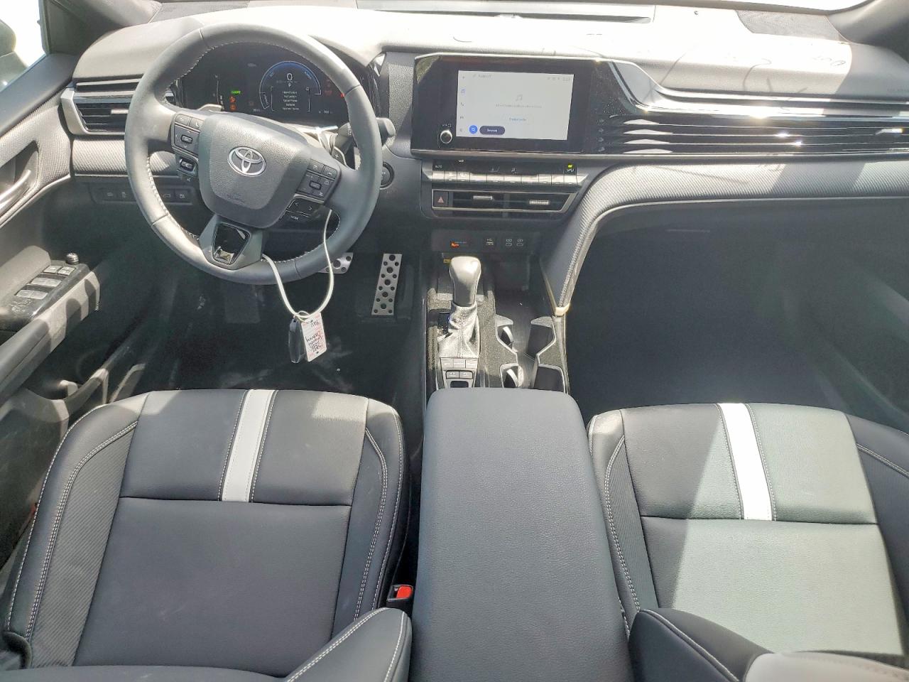 2025 TOYOTA CAMRY SE photo 15