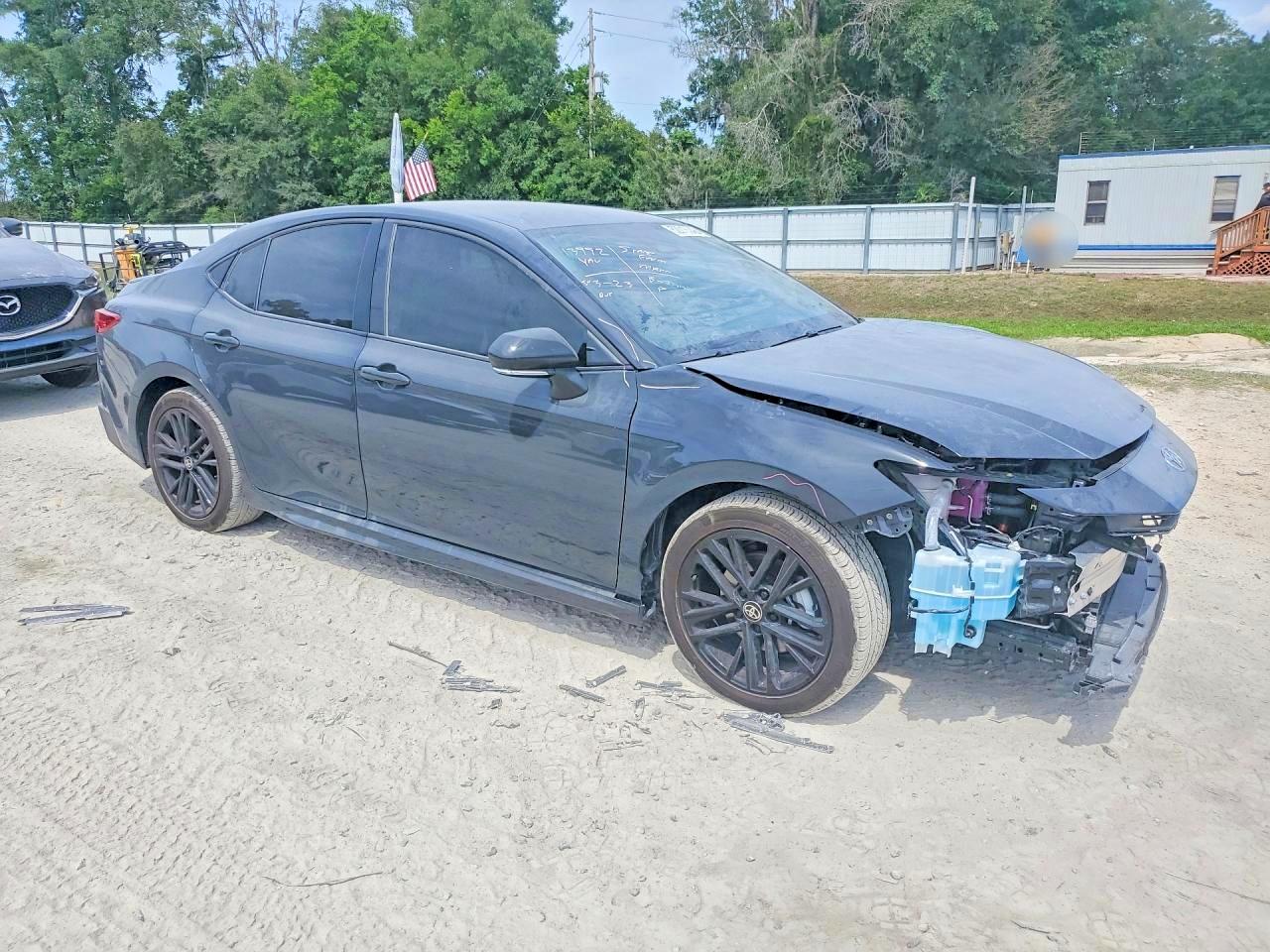 2025 TOYOTA CAMRY SE photo 7