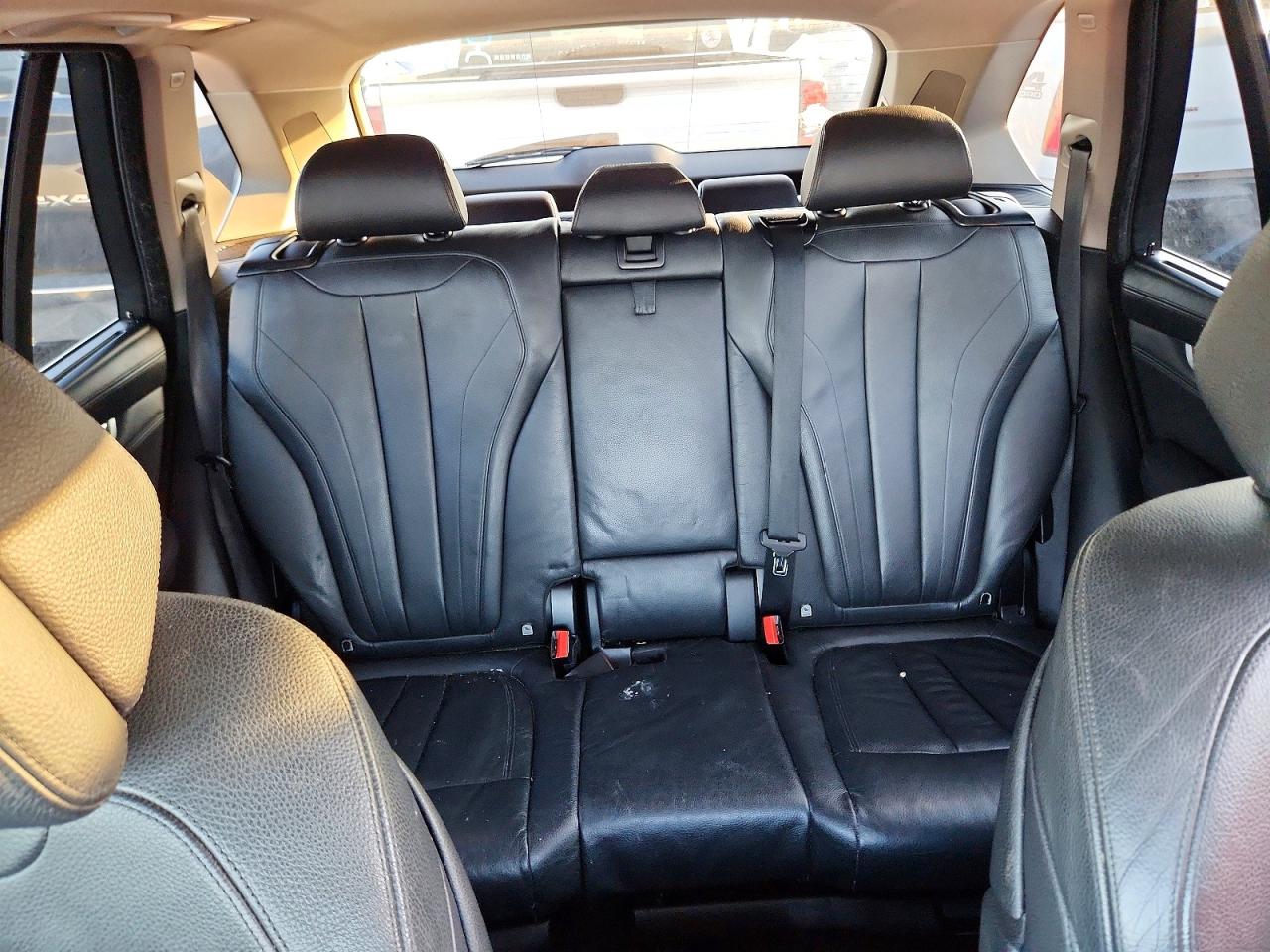 2015 BMW X5 XDRIVE50I photo 28