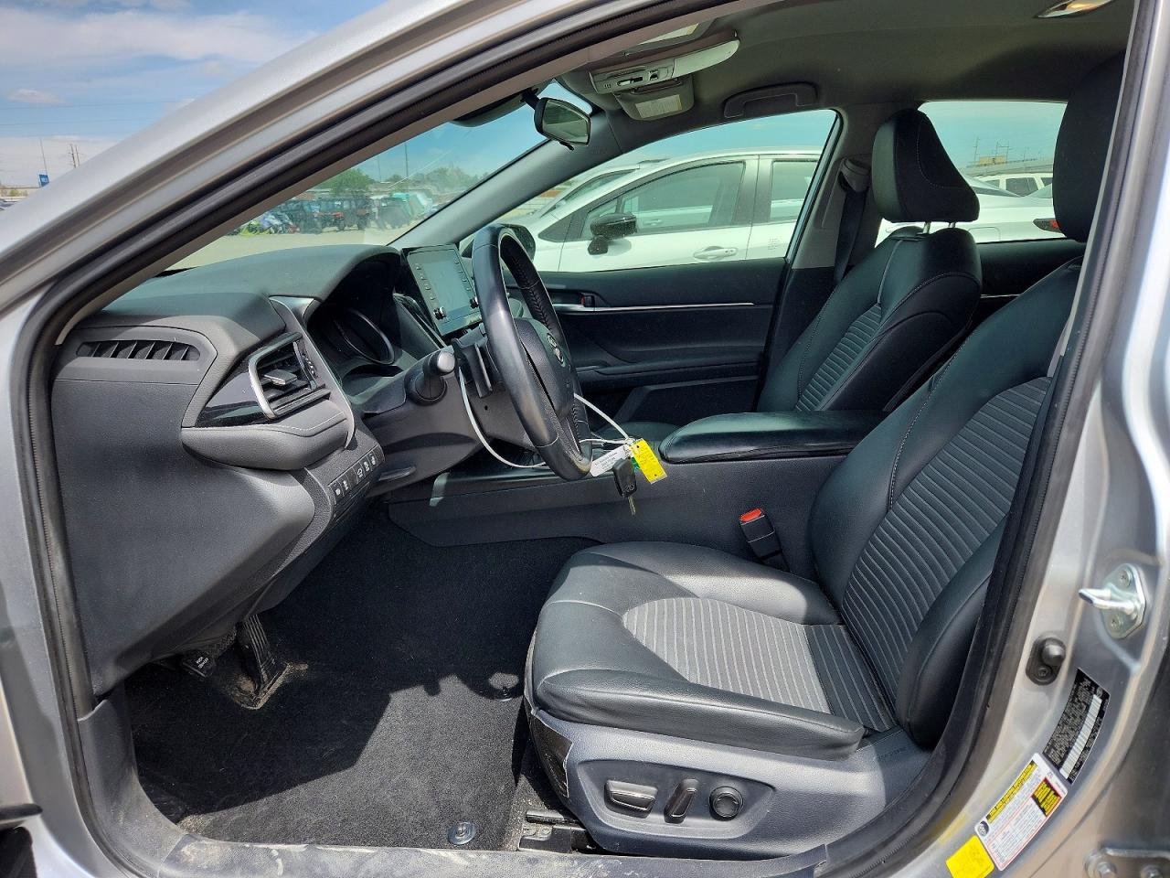 2024 TOYOTA CAMRY SE photo 13