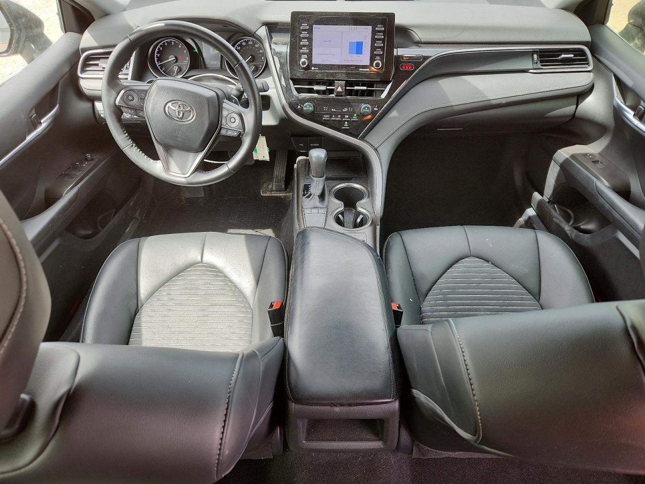 2024 TOYOTA CAMRY SE photo 15