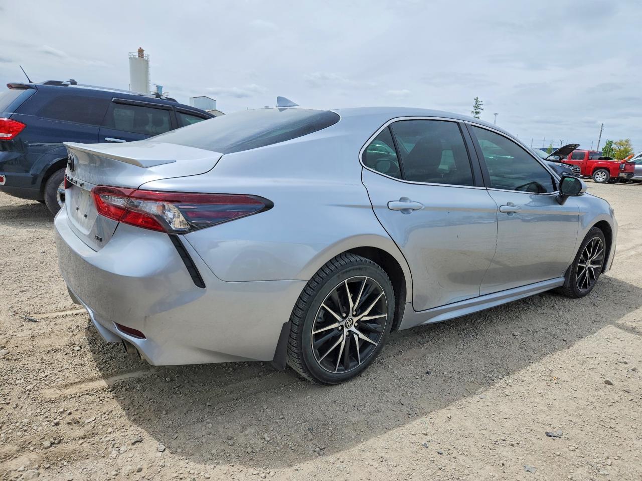 2024 TOYOTA CAMRY SE photo 5