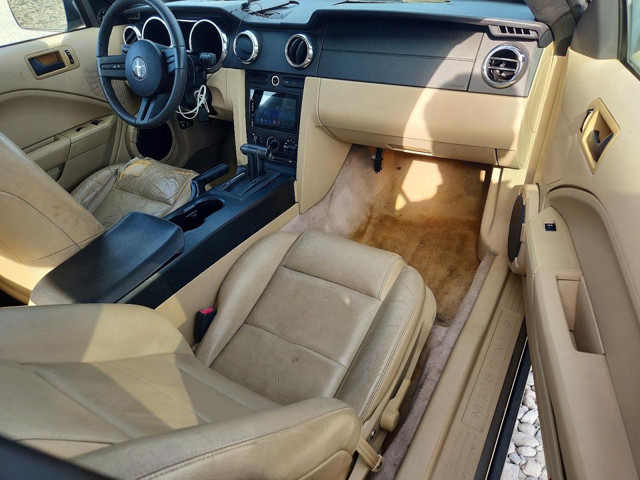 2005 FORD MUSTANG photo 8