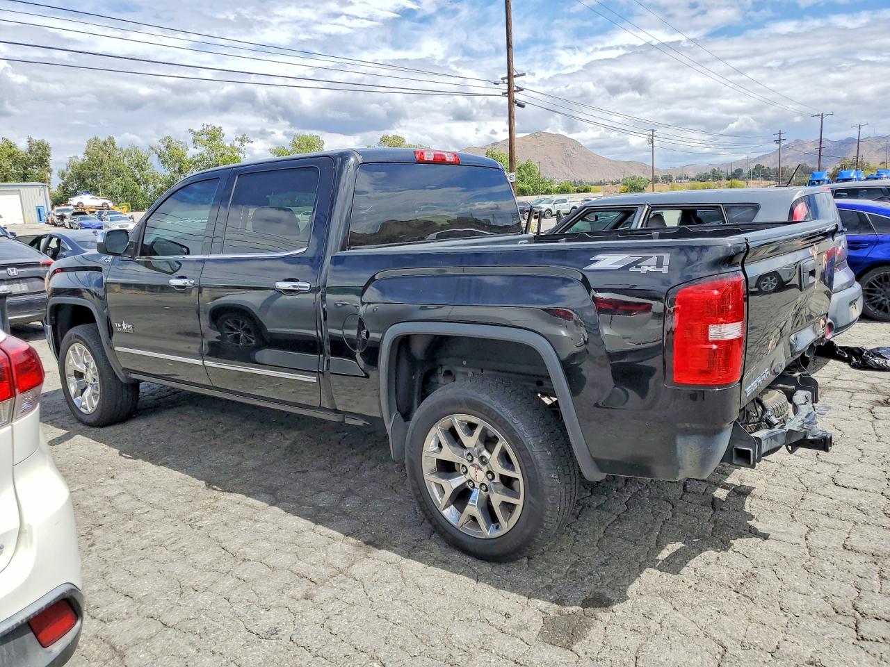 2015 GMC SIERRA K1500 SLT photo 4