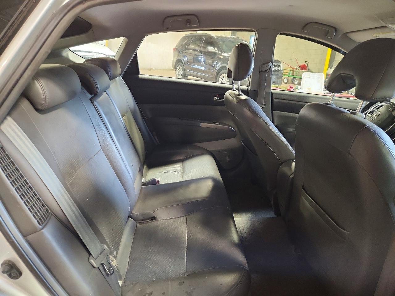 2008 TOYOTA PRIUS BASE photo 19