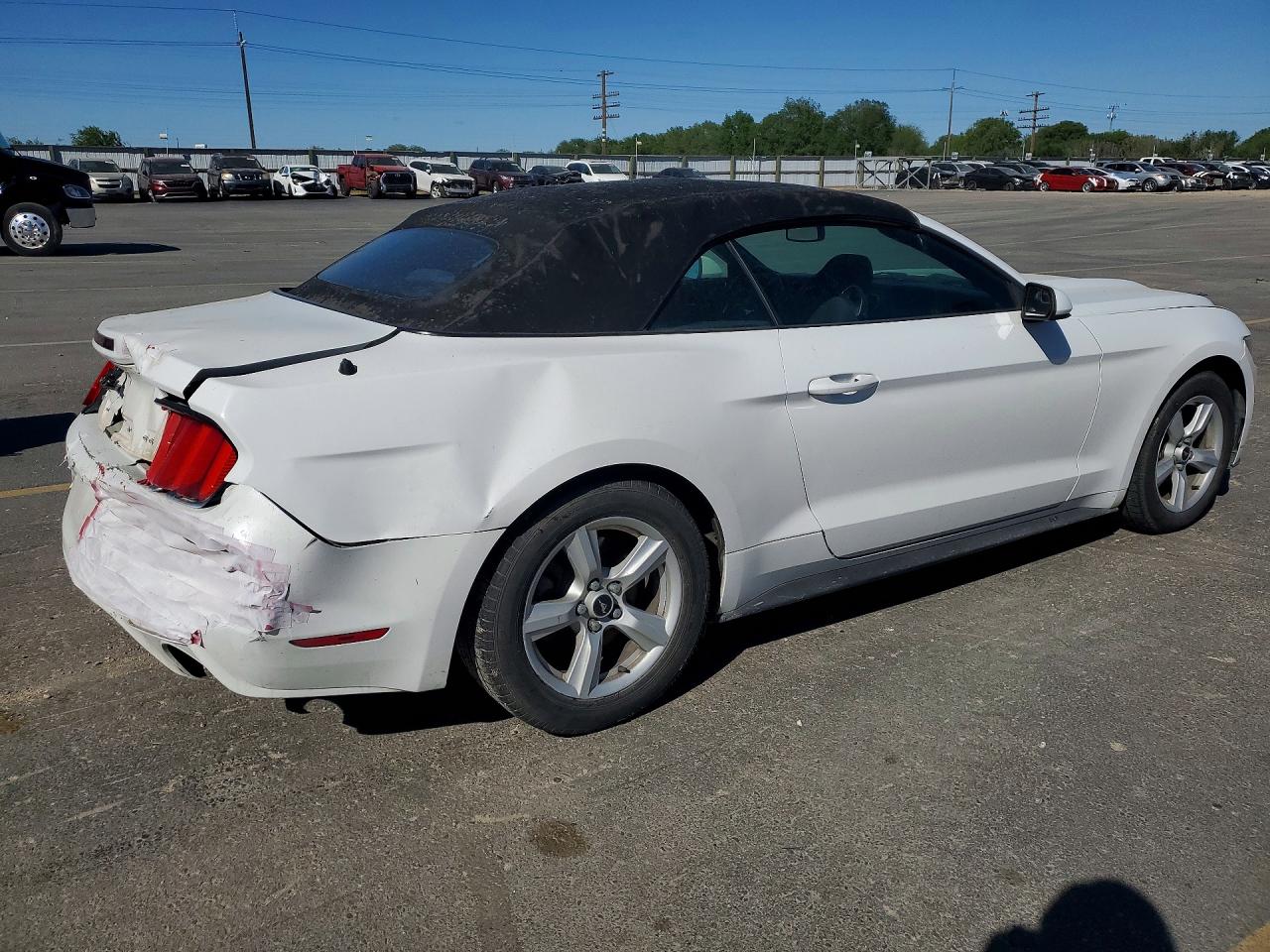 2016 FORD MUSTANG photo 7