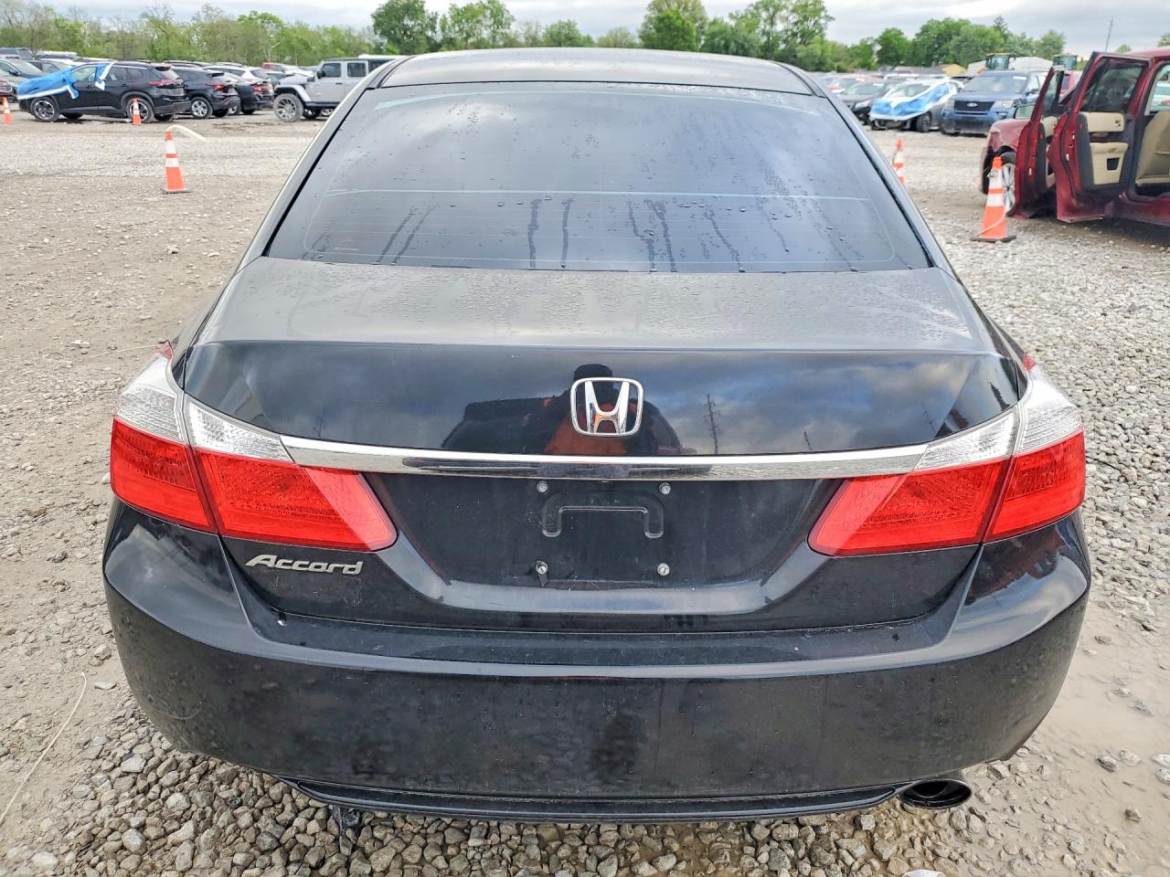 2015 HONDA ACCORD LX photo 11