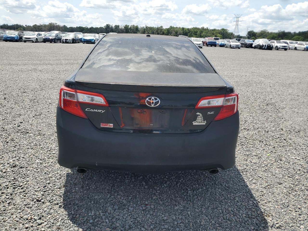 2013 TOYOTA CAMRY SE V6 photo 11