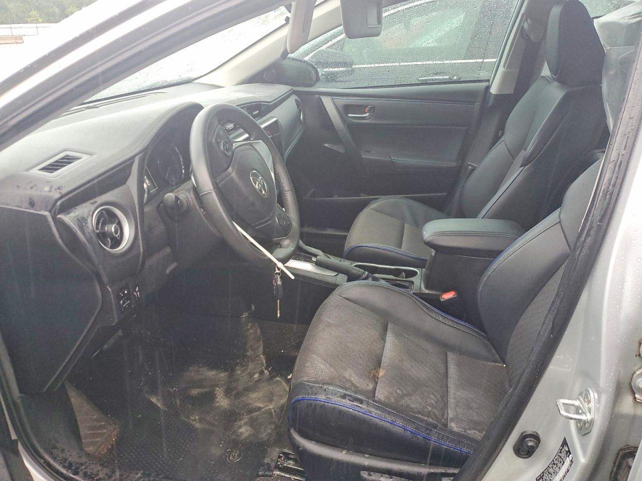 2018 TOYOTA COROLLA SE photo 13
